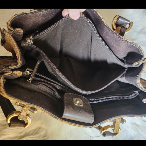 VINTAGE Golden Threaded Floral Tapestry & Leather Large Liz Claiborne Hand Bag - Picture 15 of 17